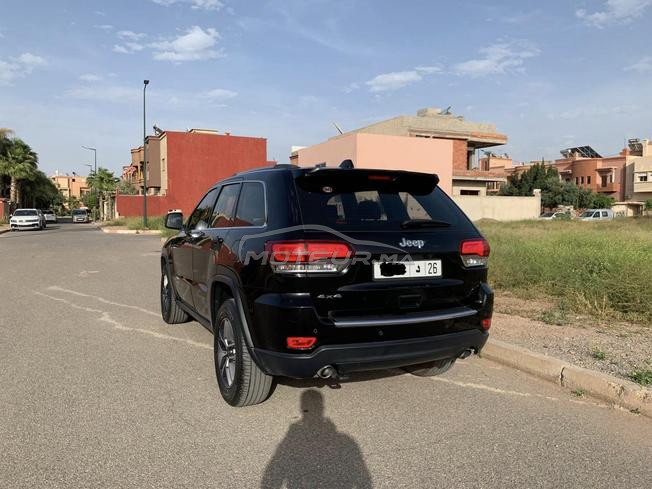 Grand cherokee en très bonne état à saisir