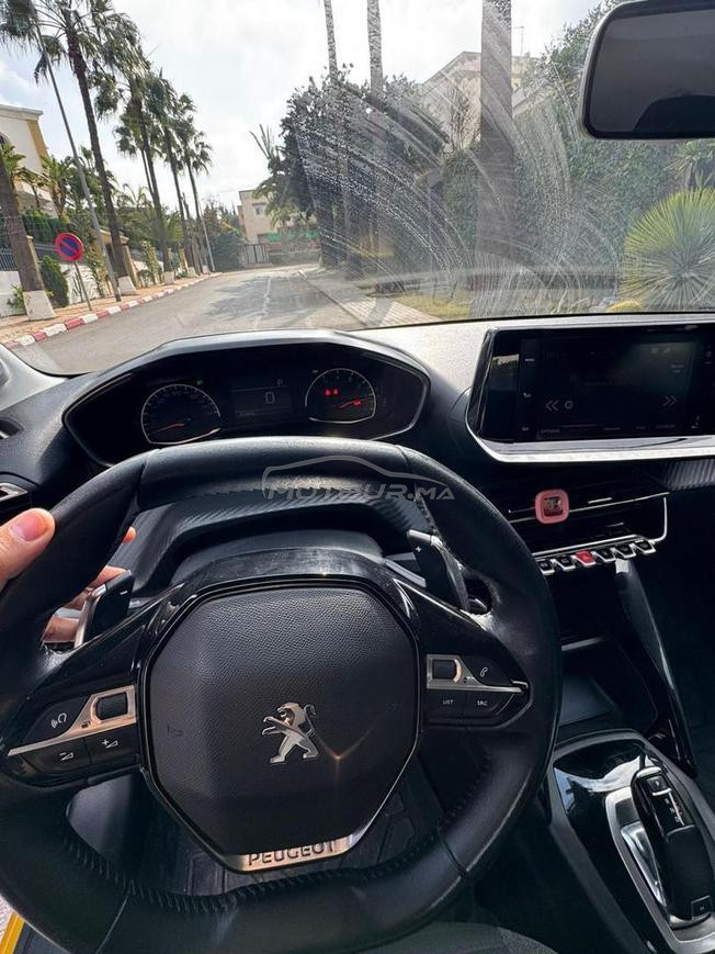 peugeot 208 automatique 