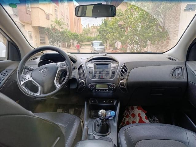 Hyundai ix35 Diesel Manuelle 2015 à Khemisset - 2