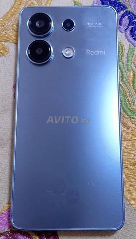 Redmi note 13 avec deux petites fissures en haut du verre