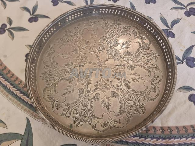 بيع طبق دائري بتوقيع محمد القباج