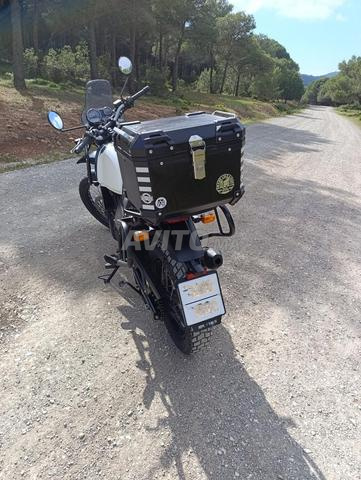 Royal Enfield Himalayan 411 - 2