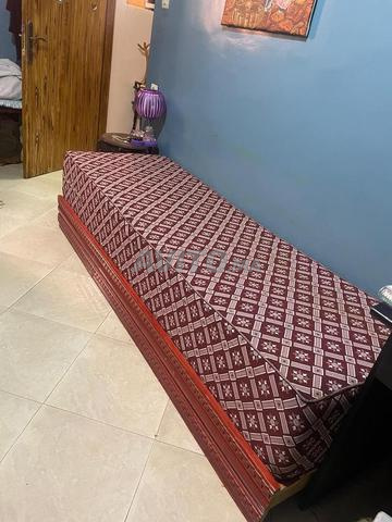 À vendre deux méridiennes avec leur bois