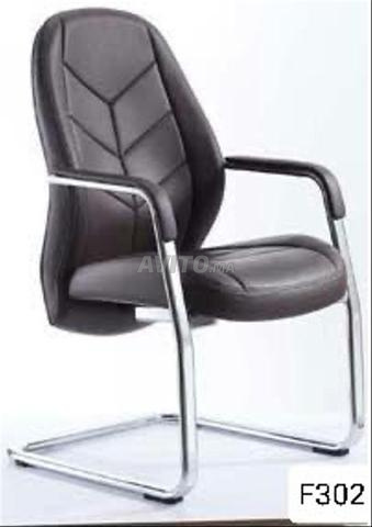 Chaise de bureau confortable et solide - 2