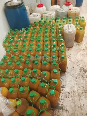 Huile d'olive, olives noires, figues et autres choses naturelles