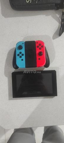 Nintendo Switch version 2020 et 5 jeux à vendre - 2