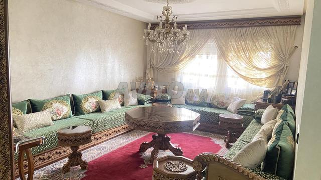 شقة مفروشة جميلة للبيع في فال فلوري