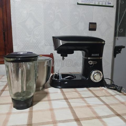 خلاط وعجان Royalty Line بحالة ممتازة - 2