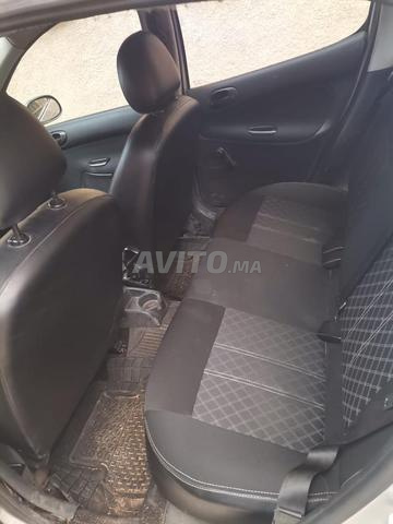 Le centre du sourcil - 2