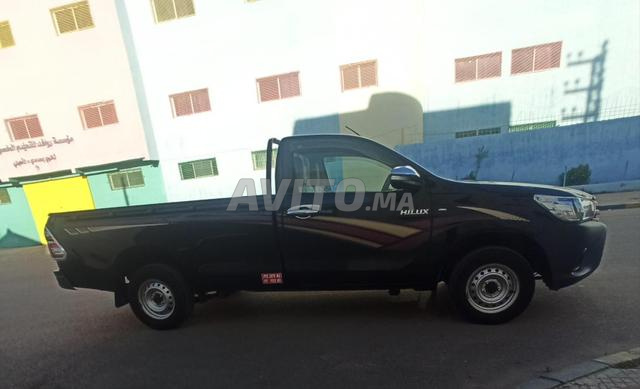 Toyota Hilux - 2