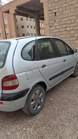 Renault Scenic Diesel Manuelle 2000 à Zagora