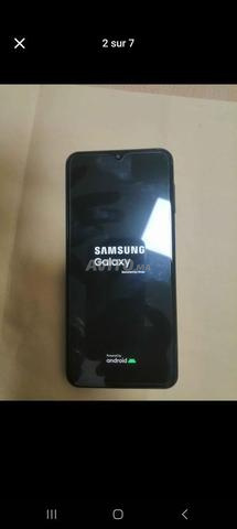 Samsung a23 5g 128 stockage 4 ram