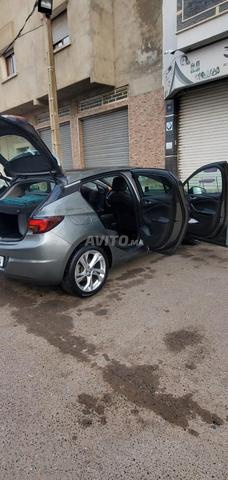 أوبل أسترا للبيع