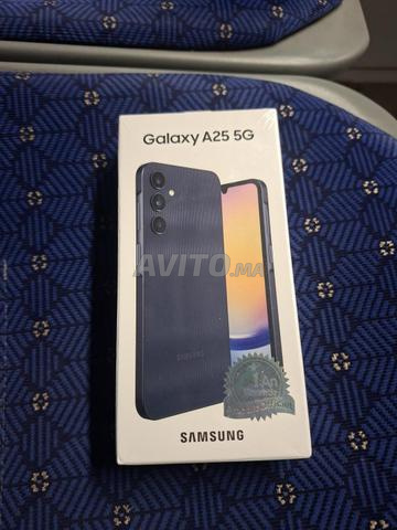 Samsung A25 5G 128 Go neuf boîte fermée