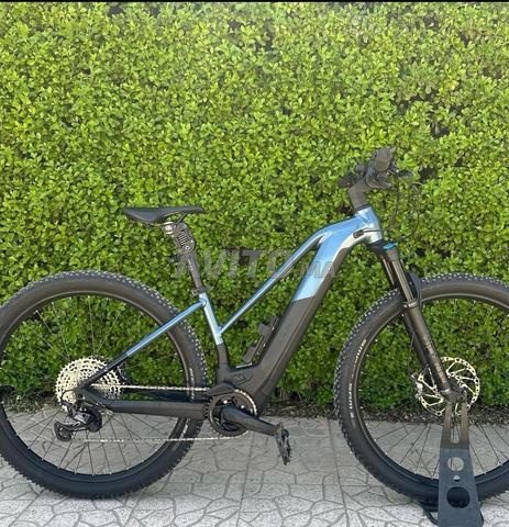 cube reaction slt 750 - 2