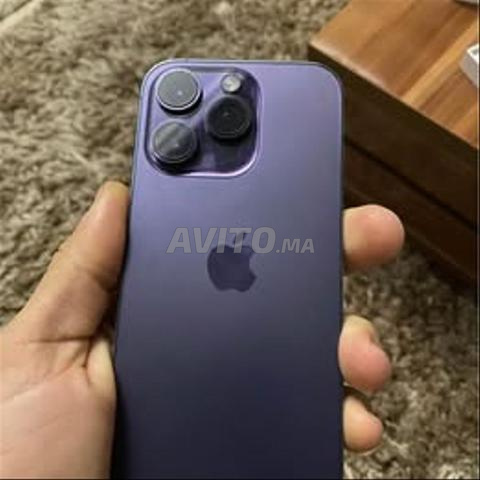 iPhone 14 pro, état batterie 100%, jamais ouvert