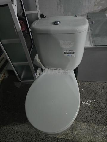 Lavabo avec WC pour toilette de service - 2