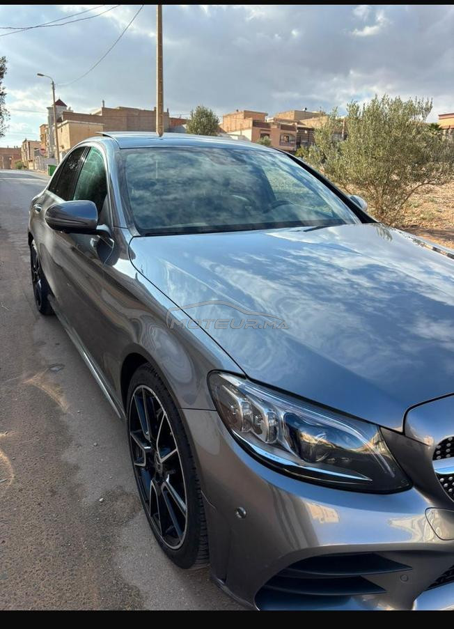 Mercedes-Benz 220 Diesel Automatique 2020 à Saidia