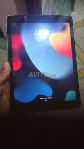 آيباد اير 2 128 جيجا، يعمل بشكل جيد