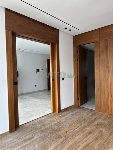 استوديو جديد فارغ للبيع واحة - 2