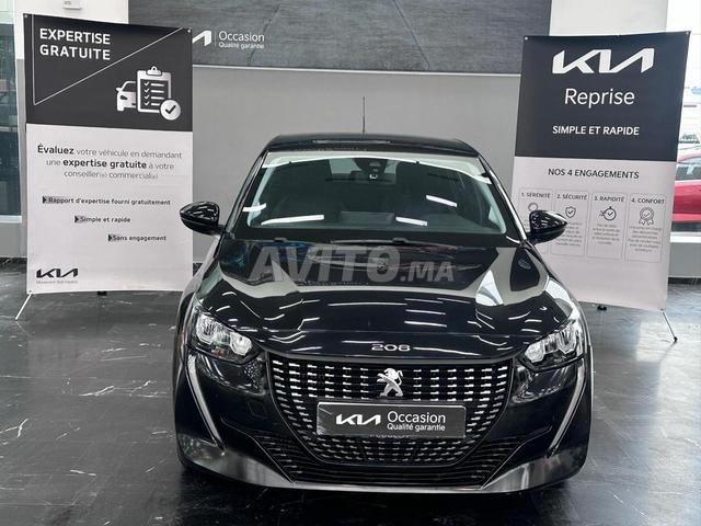 KIA - PEUGEOT 208 - 2