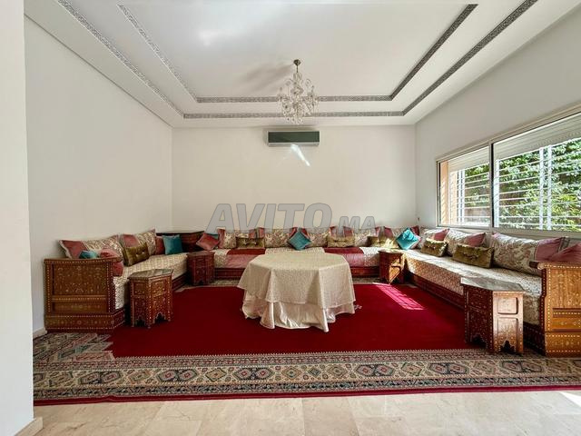 صالون مغربي كامل بحالة جيدة جداً - 2