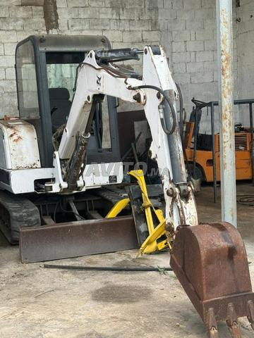 حفار صغير BOBCAT