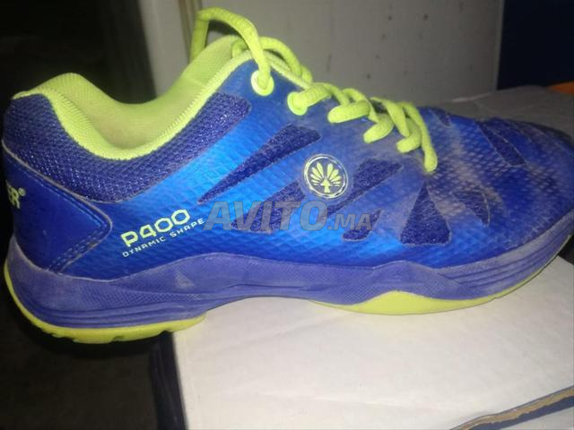 حذاء نظيف للبيع أو التبادل بشيء مماثل