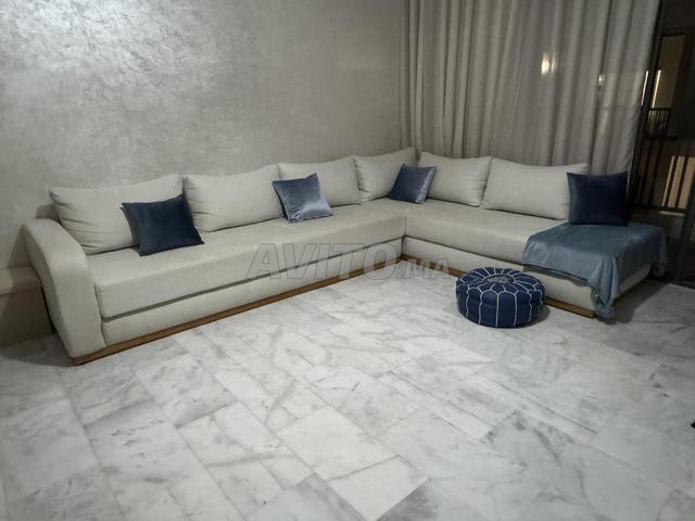 صالون عصري – حالة ممتازة