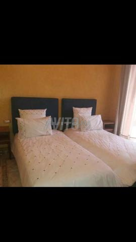 Pièce chic sans intermédiaire au centre - 2