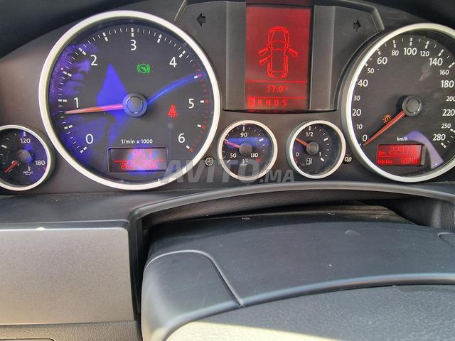 طوارق V6