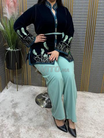 طقم ملابس نسائية - 2