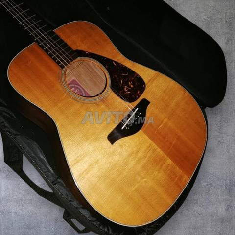 ياماها FG700MS (2011) - دريدنوت بطاولة خشبية صلبة