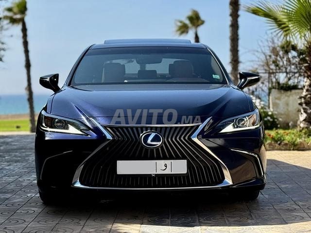 Lexus ES 300h Hybride Automatique 2021 à Rabat - 2