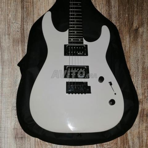 جيتار كهربائي جاكسون JS11 – سنو وايت