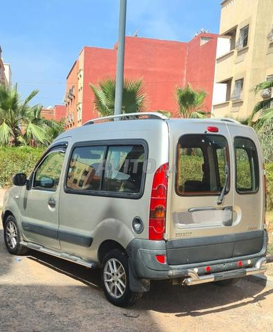 سيارة للبيع