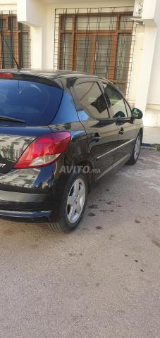 سيارة ممتازة بجميع المواصفات - 2