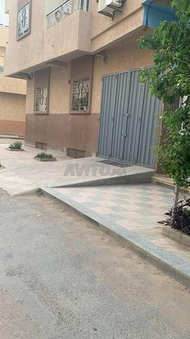 شقة سكنية مع كراج تجاري