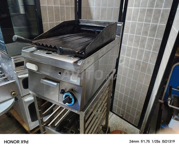 شواية بحجارة الحمم البركانية بالغاز إيطالي - 2