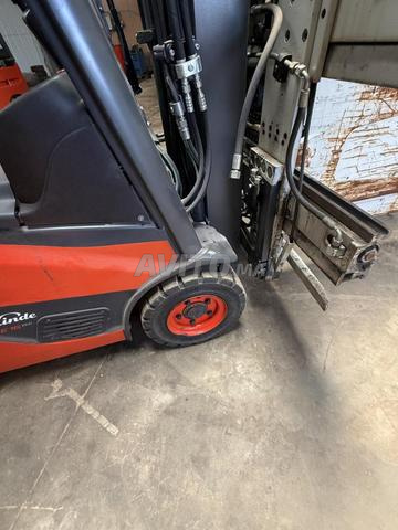 Chariot élévateur électrique Linde - 2