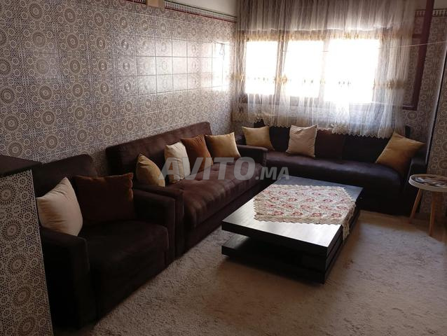 3 كنبة كليك كلاك جديدة مع طاولة قهوة