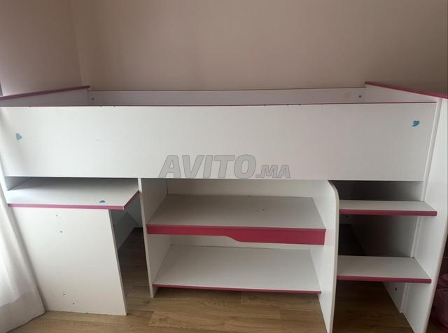 سرير للأطفال