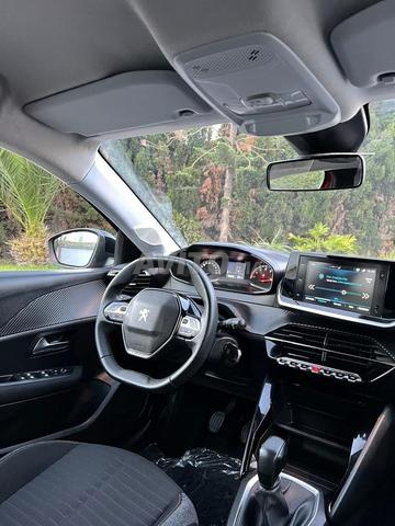 Peugeot 208 Diesel Manuelle 2023 à Casablanca