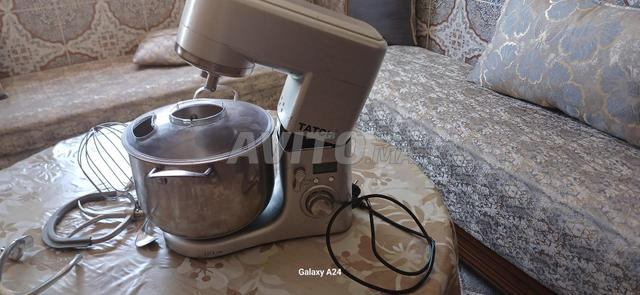 Robot pâtissier pour la cuisine en très bon état