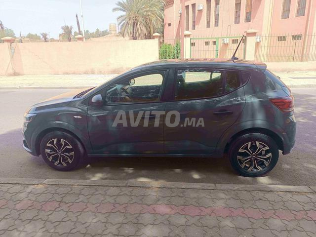 Dacia Sandero encore neuve