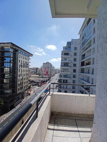 شقة للإيجار بمساحة 134 متر مربع في الدار البيضاء - 2