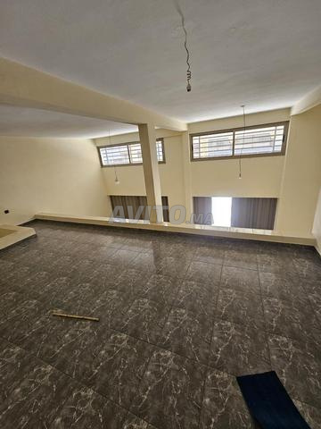 محل 100 متر للكراء مكازة - 2