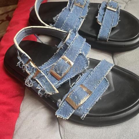 Sandale neuve taille 40 je veux la vendre aux frères - 2