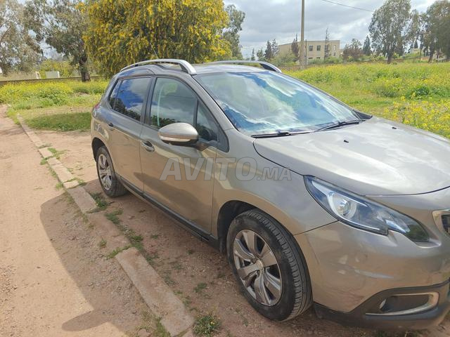 Très belle voiture - 2