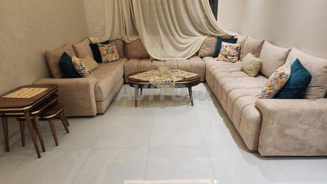 صالون عصري للبيع